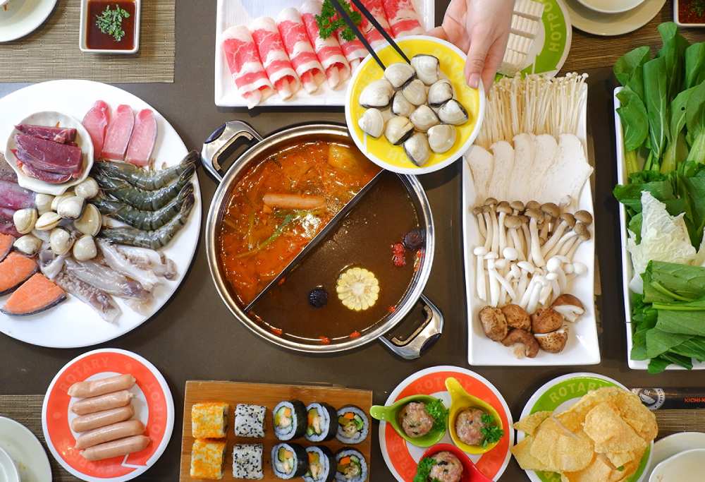 Kichi Kichi luôn gợi khách hàng upsale lên gói cao cấp khi ăn buffet